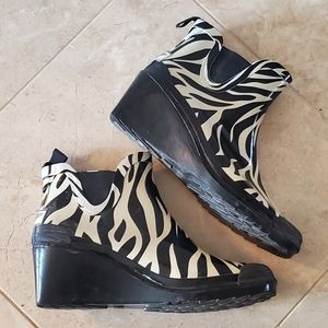 ZEBRA WEDGE SHORT RAIN BOOTS BOOTIES US 9